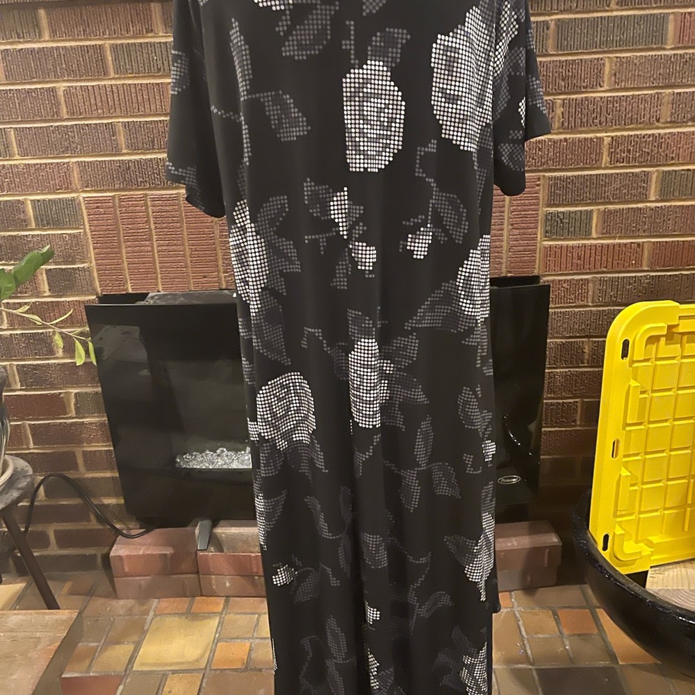 2  for $5 LuLaRoe dresses size xl—-!